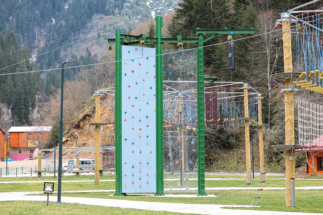 Uzungöl Macera Parkı-TırmanmaDuvarı-Kader Atlayışı